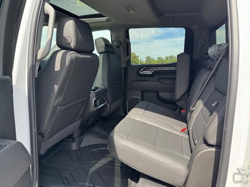 New 2026 Chevrolet Silverado 1500 High Country w/ Z71 Off-Road Package image 5