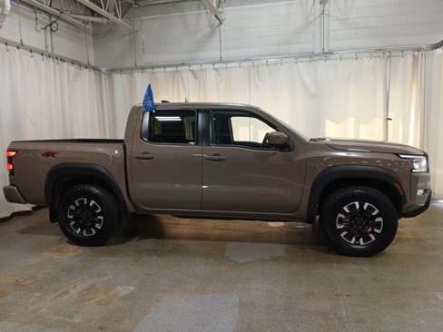 Used 2023 Nissan Frontier PRO-4X image 3