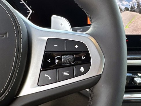 New 2026 BMW X6 xDrive40i w/ Climate Comfort Package image 28