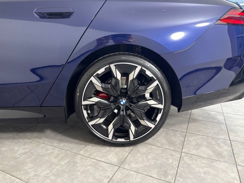 New 2026 BMW 540i xDrive image 22