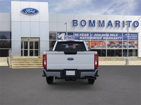 New 2026 Ford F250 XL w/ XL Chrome Package image 5