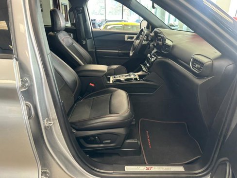 Used 2022 Ford Explorer ST-Line image 41