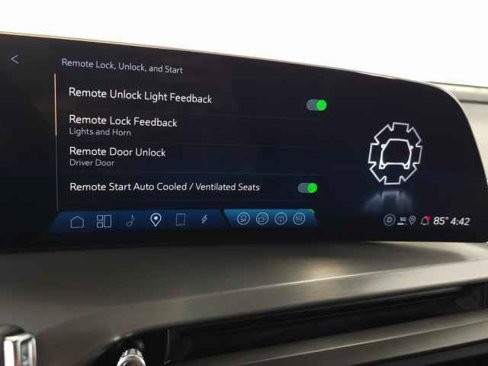 New 2026 Cadillac Vistiq Sport w/ LPO, Floor Liner Package image 24