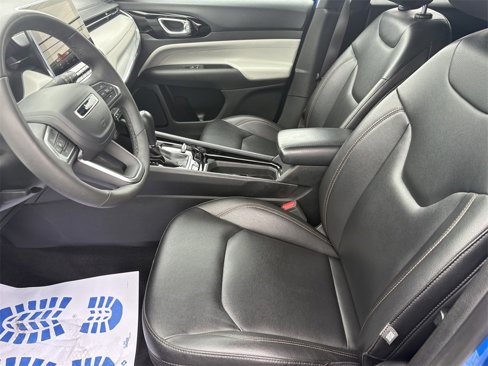 Certified 2024 Jeep Compass Limited image 16