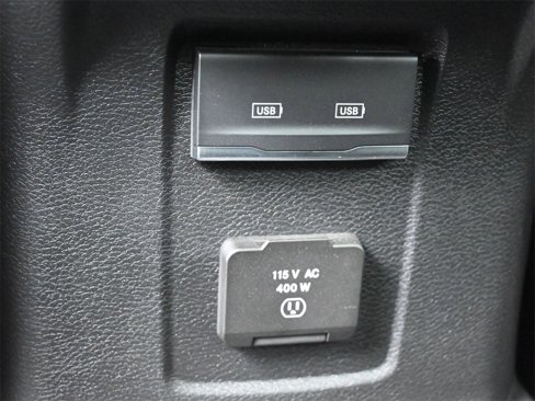 Used 2024 Jeep Gladiator Mojave w/ Safety Group image 18
