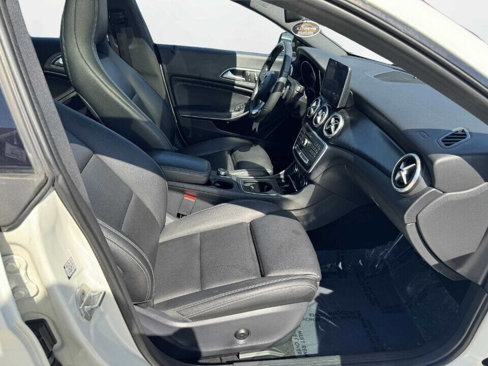 Used 2018 Mercedes-Benz CLA 250 4MATIC image 16