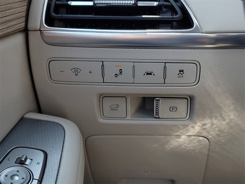 Used 2021 Hyundai Palisade Limited image 16