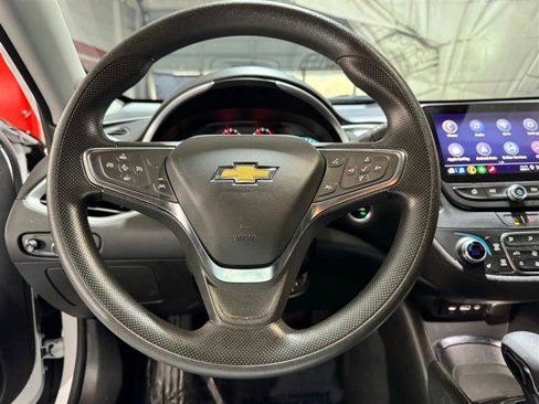 Used 2024 Chevrolet Malibu LT image 19