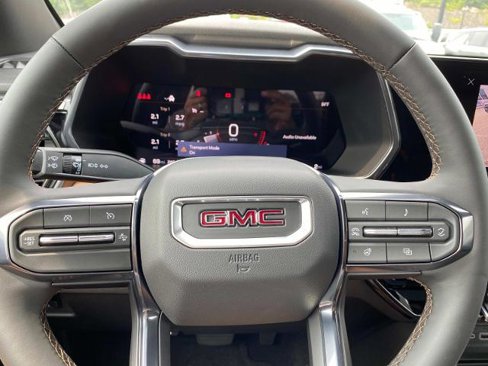 New 2026 GMC Canyon AT4 w/ AT4 Premium Package image 12