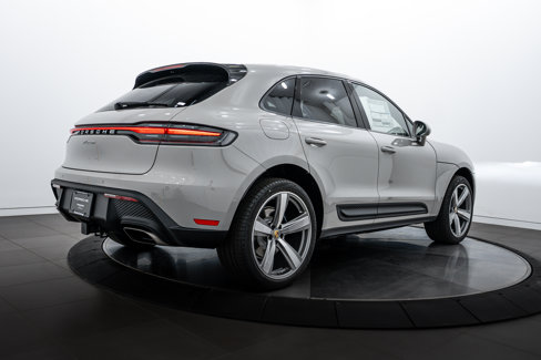 New 2026 Porsche Macan image 7