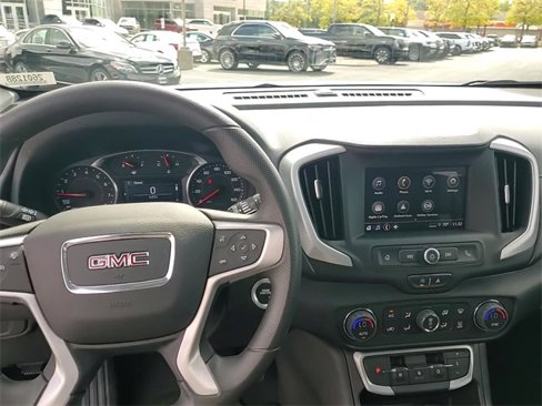 Used 2022 GMC Terrain SLE w/ Driver Convenience Package image 23