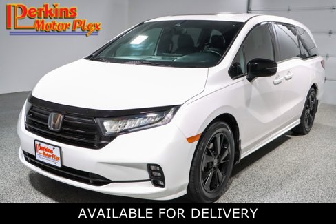 Used 2024 Honda Odyssey Sport image 1
