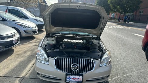 Used 2011 Buick Lucerne CXL w/ Driver Confidence Package image 26