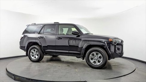 Used 2024 Toyota 4Runner SR5 image 9