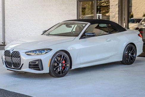 Used 2022 BMW M440i Convertible w/ Premium Package image 8