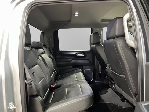 Used 2024 Chevrolet Silverado 3500 LTZ image 17