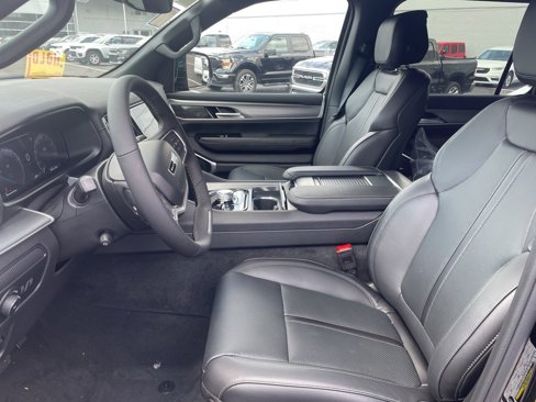 New 2025 Jeep Wagoneer 4WD image 12