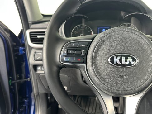 Used 2018 Kia Optima S w/ Panoramic Sunroof Package image 39