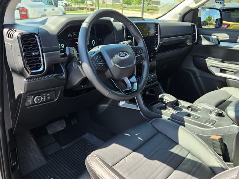 Used 2024 Ford Ranger Lariat w/ Advanced Towing Package image 7