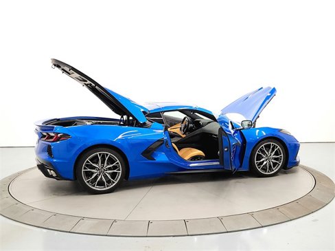 Used 2024 Chevrolet Corvette Stingray Preferred Cpe w/ Stealth Interior Trim Package image 16
