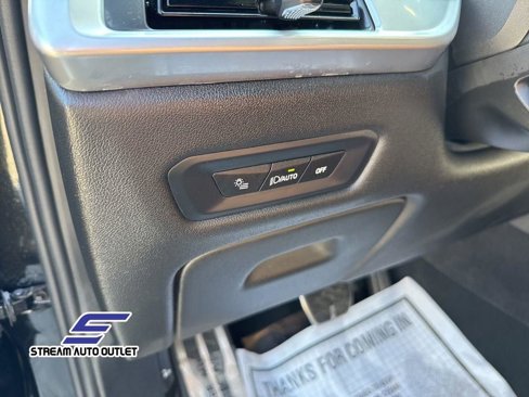 Used 2024 BMW X6 M60i w/ Dynamic Handling Package image 23