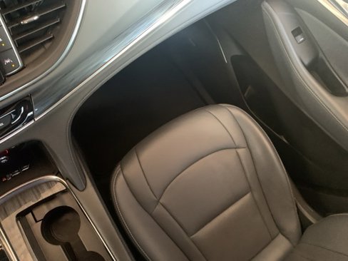 Used 2024 Buick Enclave Premium image 23