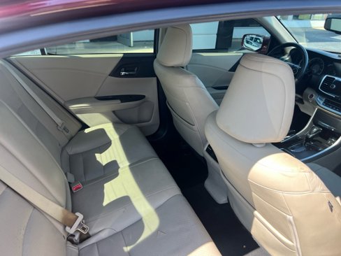 Used 2015 Honda Accord EX-L image 12