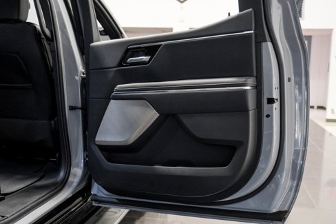 Used 2024 GMC Sierra EV Denali image 48