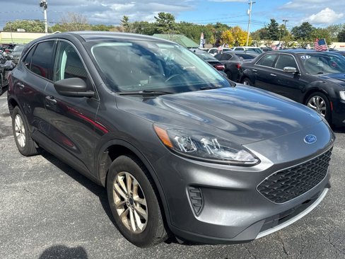 Used 2022 Ford Escape SE image 1
