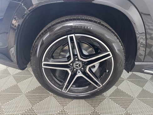 New 2026 Mercedes-Benz GLS 450 4MATIC image 9