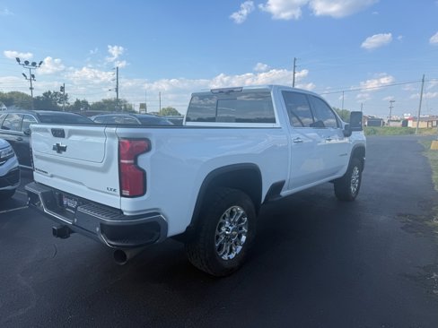 Used 2024 Chevrolet Silverado 2500 LTZ w/ LTZ Premium Package image 3