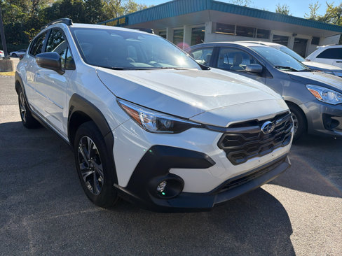 Used 2024 Subaru Crosstrek 2.0i Premium image 3