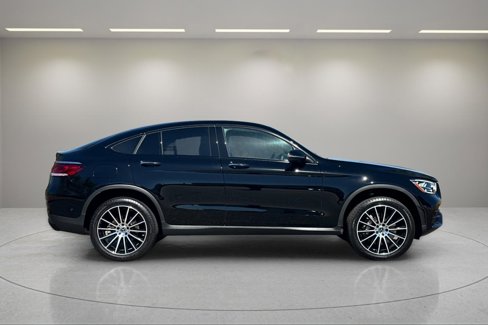 Used 2023 Mercedes-Benz GLC 300 4MATIC Coupe image 3