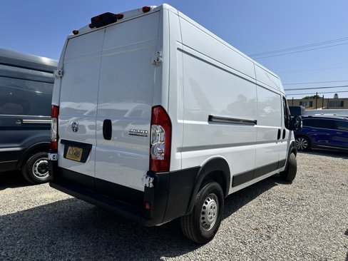 Used 2024 RAM ProMaster 2500 w/ Convenience Group image 4