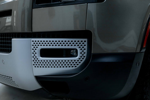 Used 2021 Land Rover Defender 90 First Edition image 15