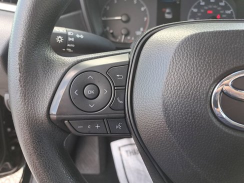 Used 2024 Toyota Corolla LE image 18