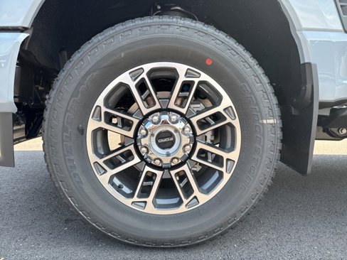 New 2026 Ford F250 Platinum image 9