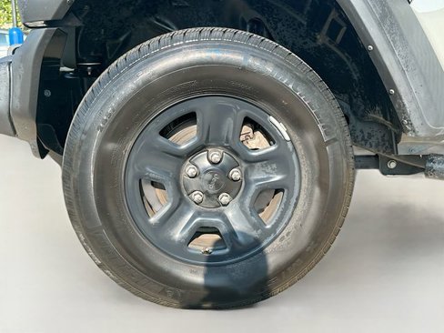 Used 2023 Jeep Wrangler Sport image 30