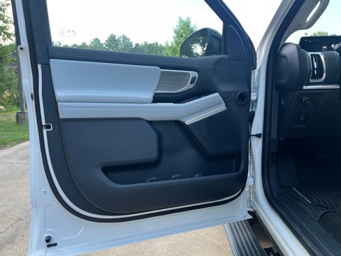 New 2025 Ford Expedition Max Platinum image 12