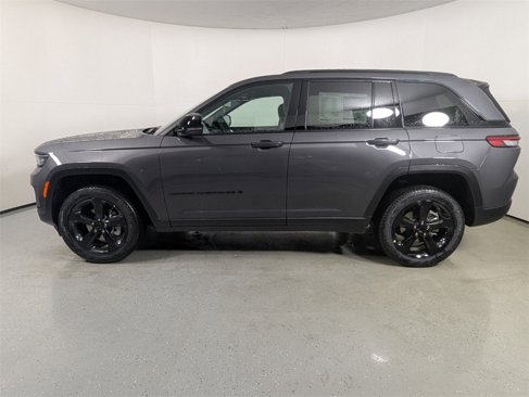 New 2025 Jeep Grand Cherokee Limited image 4