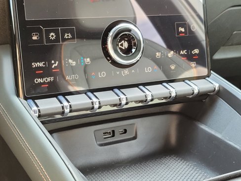 New 2026 GMC Terrain AT4 w/ Convenience Package III image 8