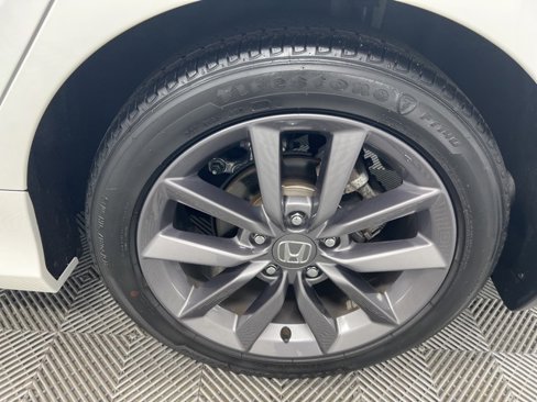 Used 2021 Honda Civic EX-L image 10