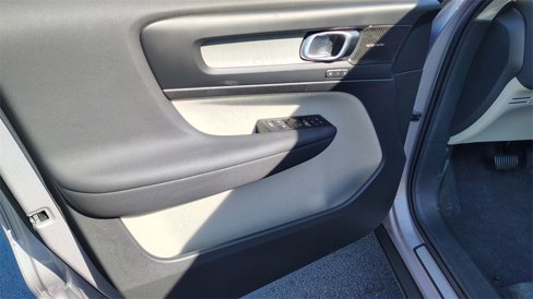 New 2026 Volvo XC40 B5 Ultra w/ Climate Package image 8