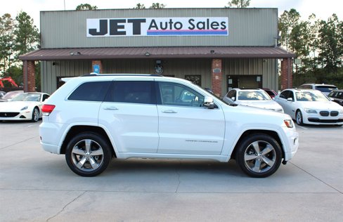 Used 2014 Jeep Grand Cherokee Overland w/ Trailer Tow Group IV image 8