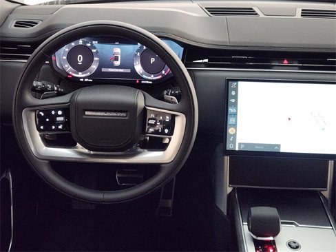 New 2025 Land Rover Range Rover SE image 25