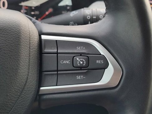 Used 2022 Jeep Compass Latitude image 18