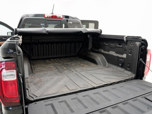 Used 2024 GMC Canyon AT4 w/ AT4 Premium Package image 28
