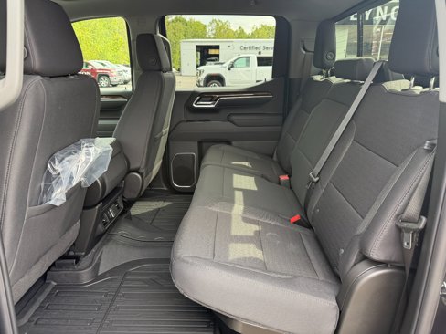 New 2026 GMC Sierra 1500 SLE w/ Preferred Package image 16