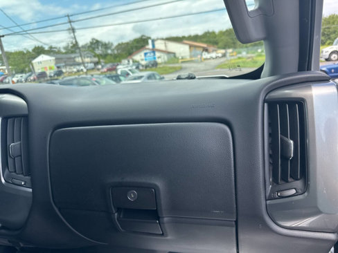 Used 2018 Chevrolet Silverado 1500 LT w/ All Star Edition image 27