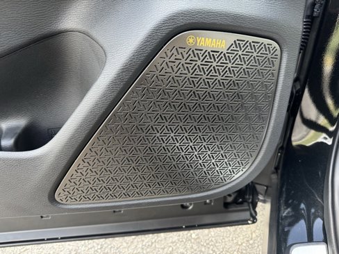 New 2025 Mitsubishi Outlander AWD image 16